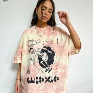 Oversized Graphic T-shirt